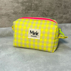 Estuche Compacto a Cuadros Amarillo